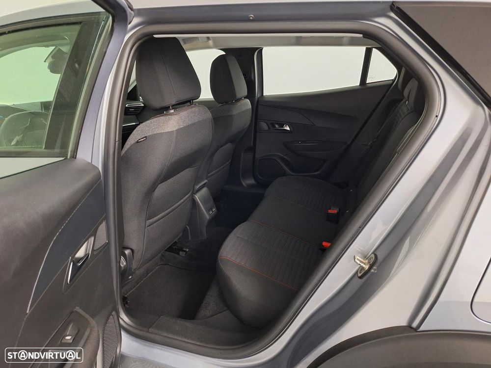 Peugeot e-2008 50 kWh Active - 26