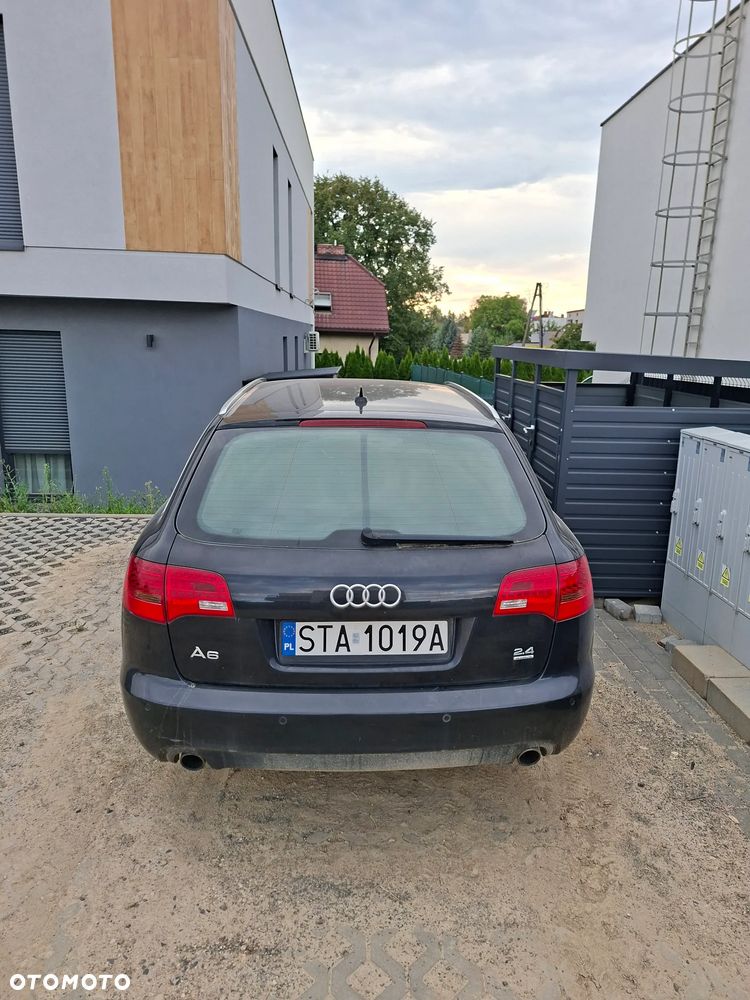Audi A6 Avant 2.4 Quattro - 9