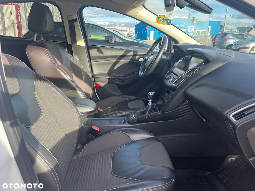 Ford Focus 1.0 EcoBoost ST-Line ASS - 10