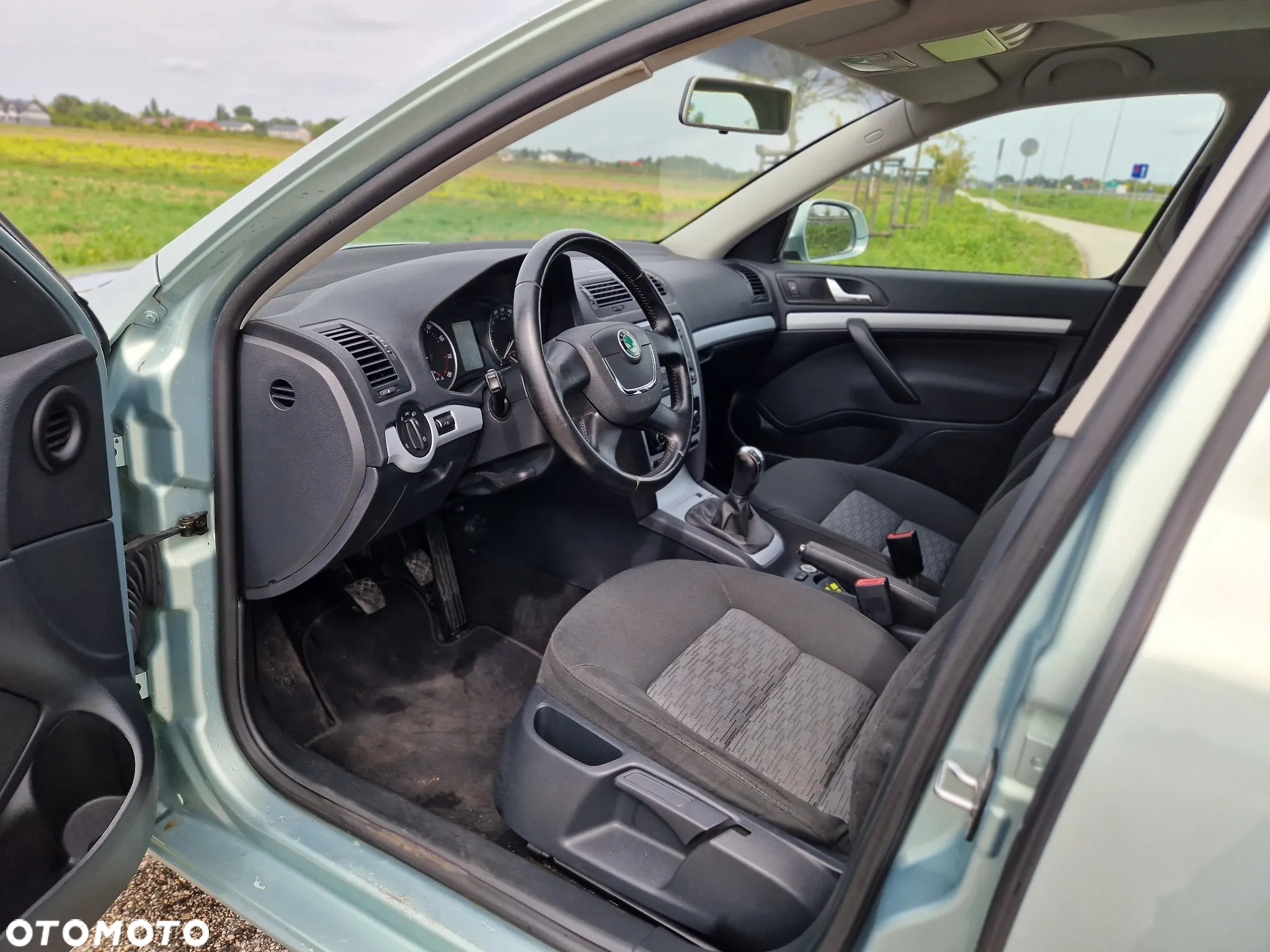 Skoda Octavia 1.6 - 22
