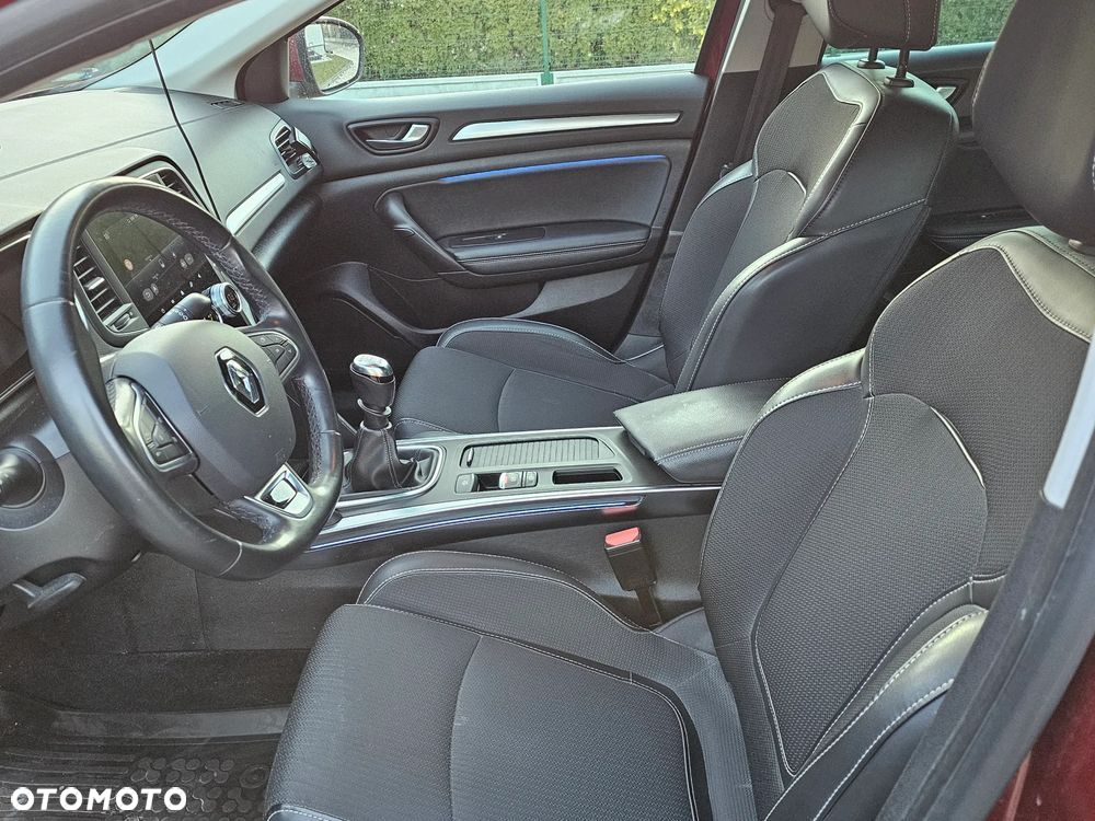 Renault Megane 1.3 TCe Intens - 17