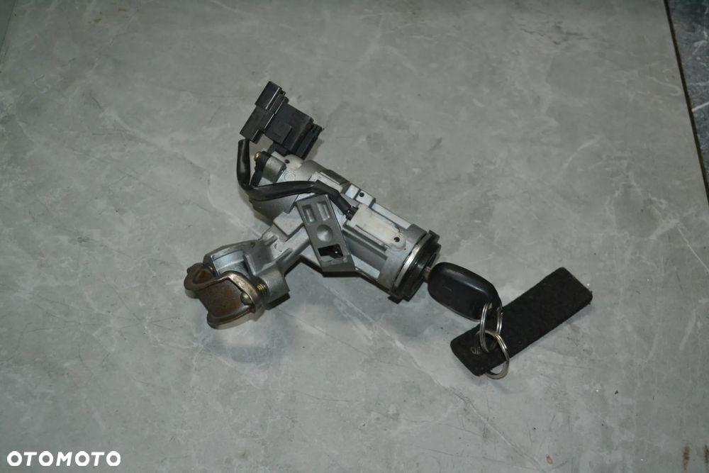 TOYOTA YARIS I 99-05 STACYJKA KLUCZYK 450200D01 ORYGINAŁ VALEO - 1