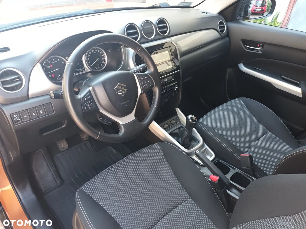 Suzuki Vitara 1.6 Premium 2WD - 12