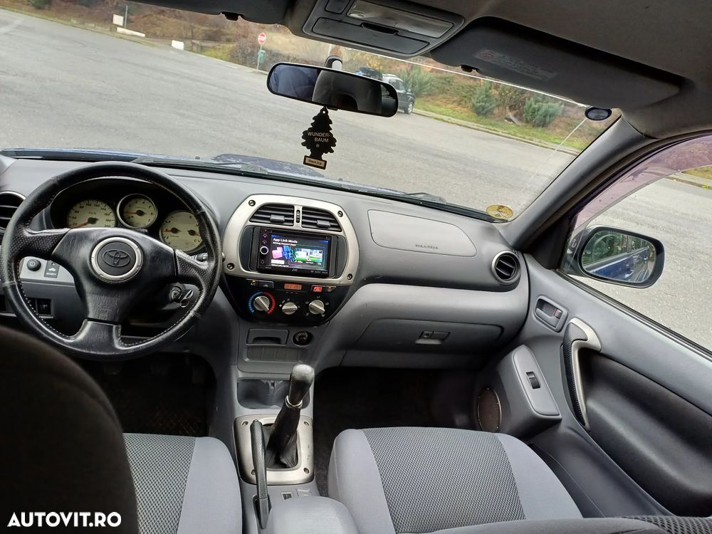 Toyota RAV4 D-4D 4x4 Edition - 9