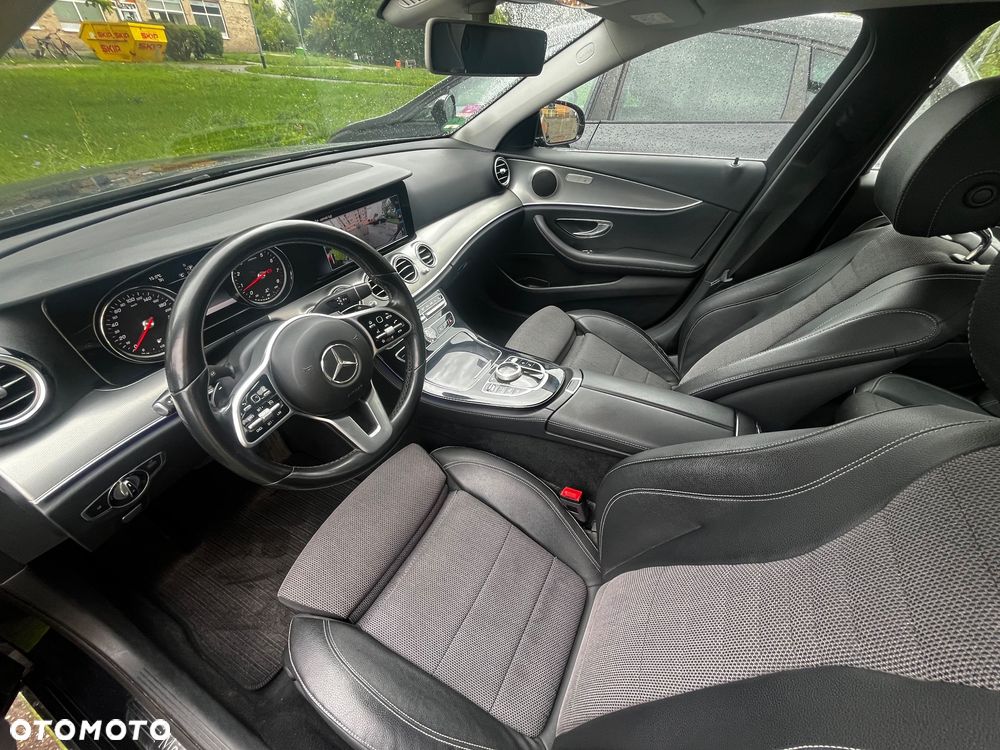 Mercedes-Benz Klasa E 200 9G-TRONIC Avantgarde - 10