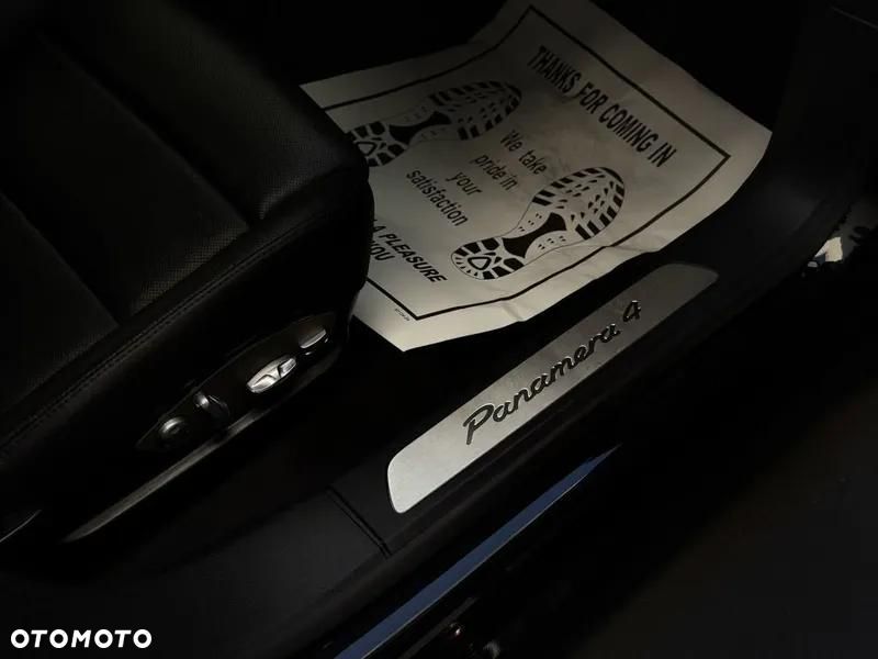 Porsche Panamera 4 PDK - 31