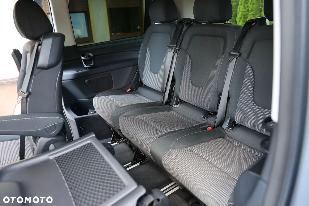 Mercedes-Benz Klasa V 250 d Avantgarde 9G-Tronic (d³ugi) - 19