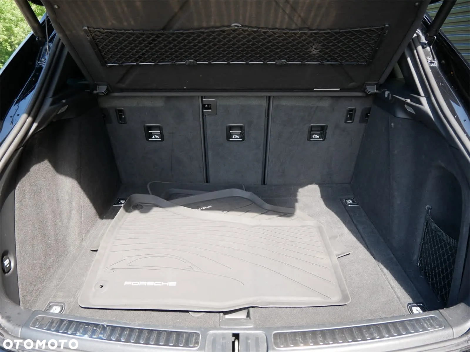Porsche Macan - 25
