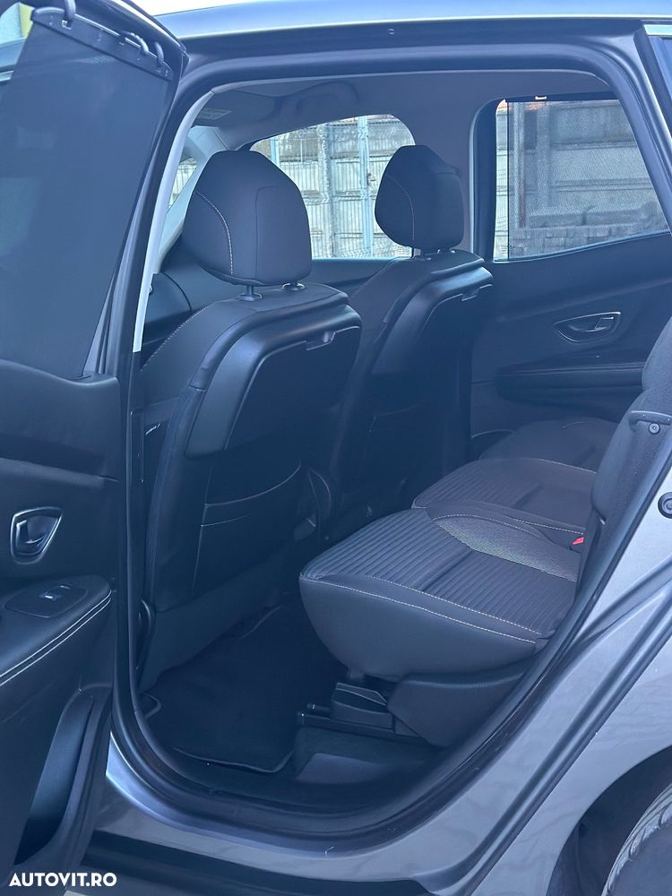 Renault Scenic ENERGY dCi 110 EXPERIENCE - 11