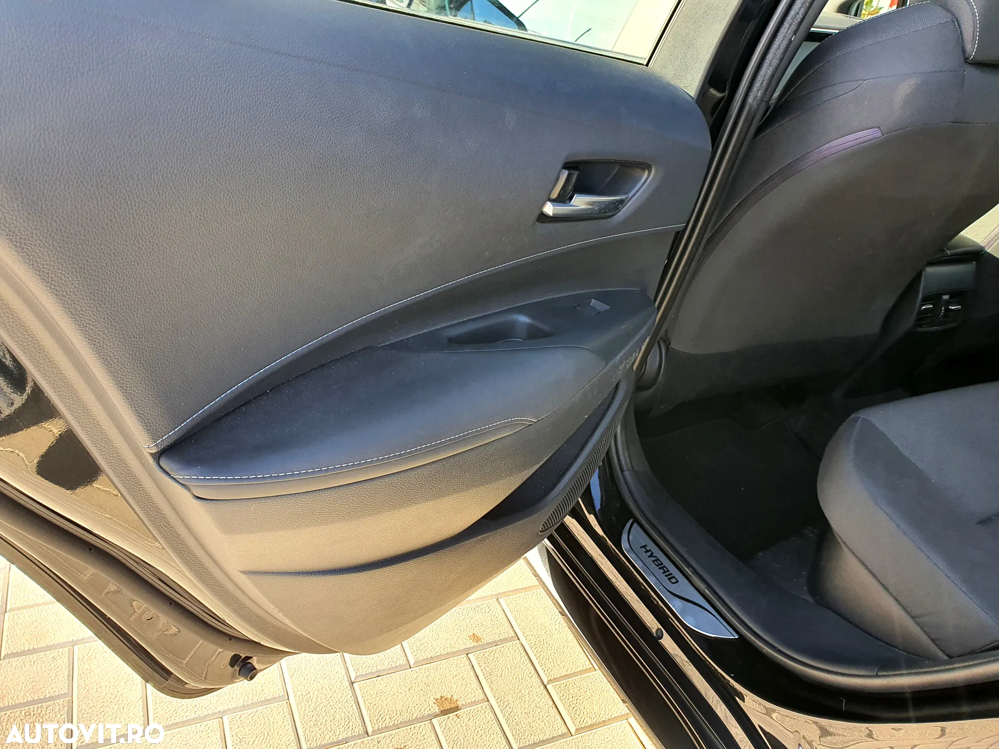 Toyota Corolla 1.8 Hybrid Touring Sports Business Edition - 21