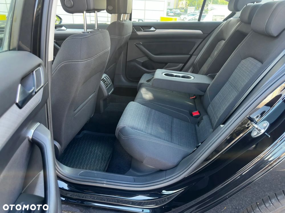 Volkswagen Passat 1.5 TSI EVO Business DSG - 17