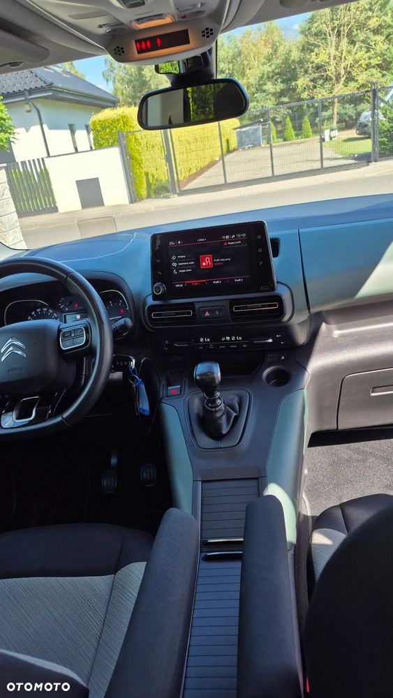 Citroën Berlingo Multispace PureTech 110 SHINE - 17