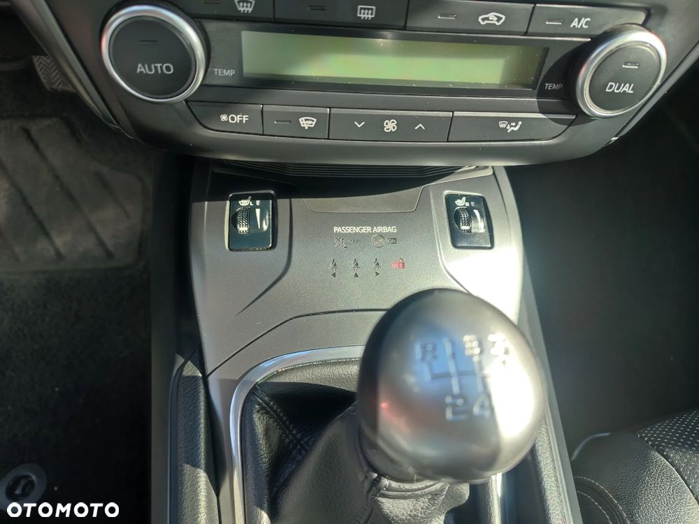Toyota Avensis 2.0 D-4D Prestige - 13