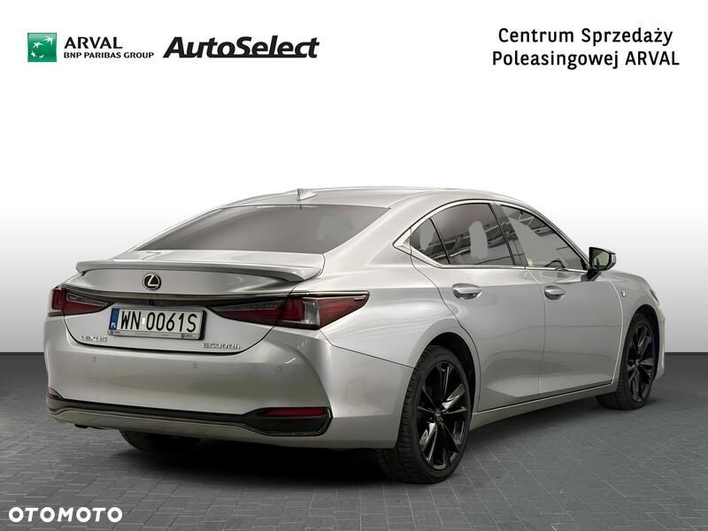 Lexus ES 300h F Sport Edition - 6