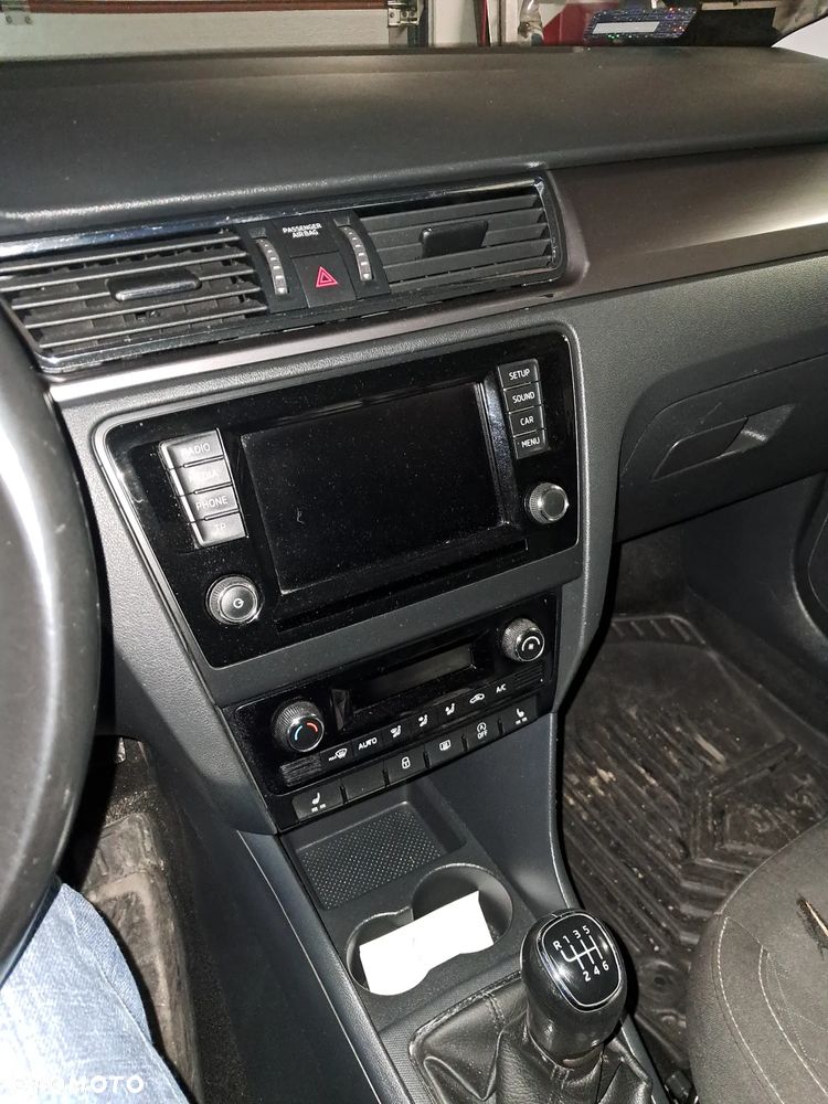 Skoda RAPID 1.2 TSI Style - 2