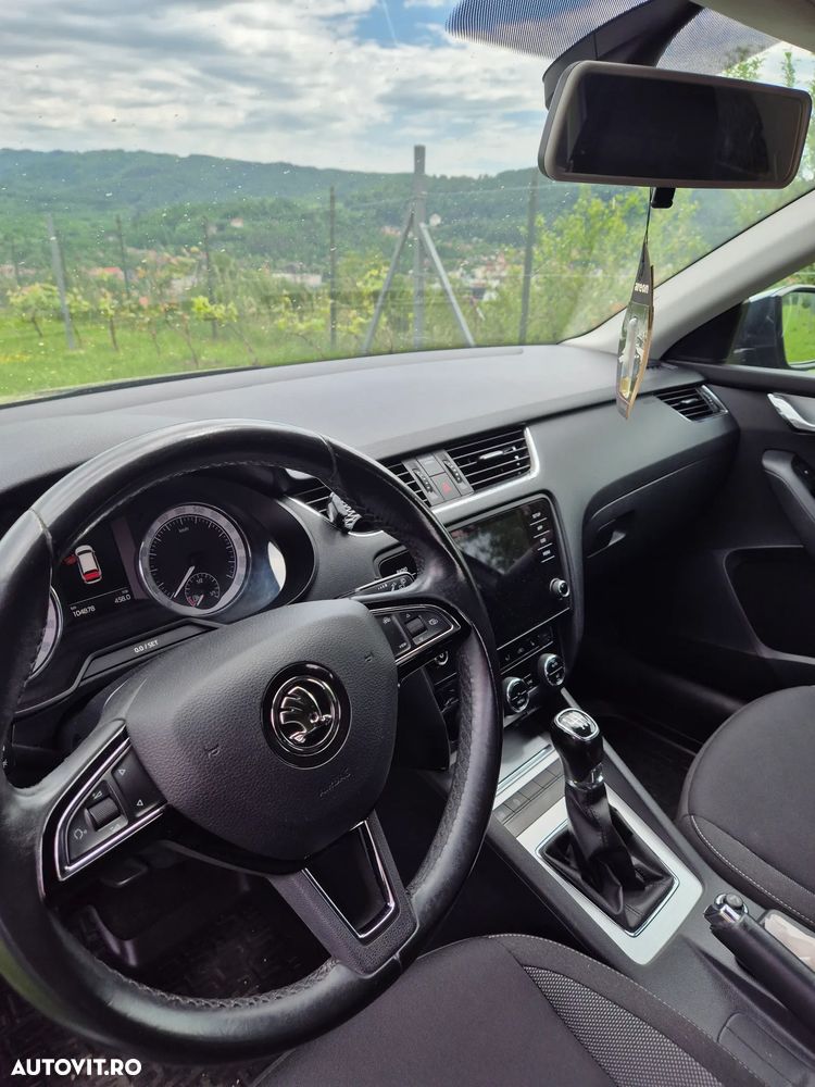 Skoda Octavia 2.0 TDI Ambition - 11