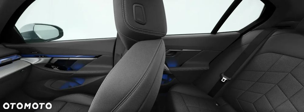 BMW Seria 5 520d - 13