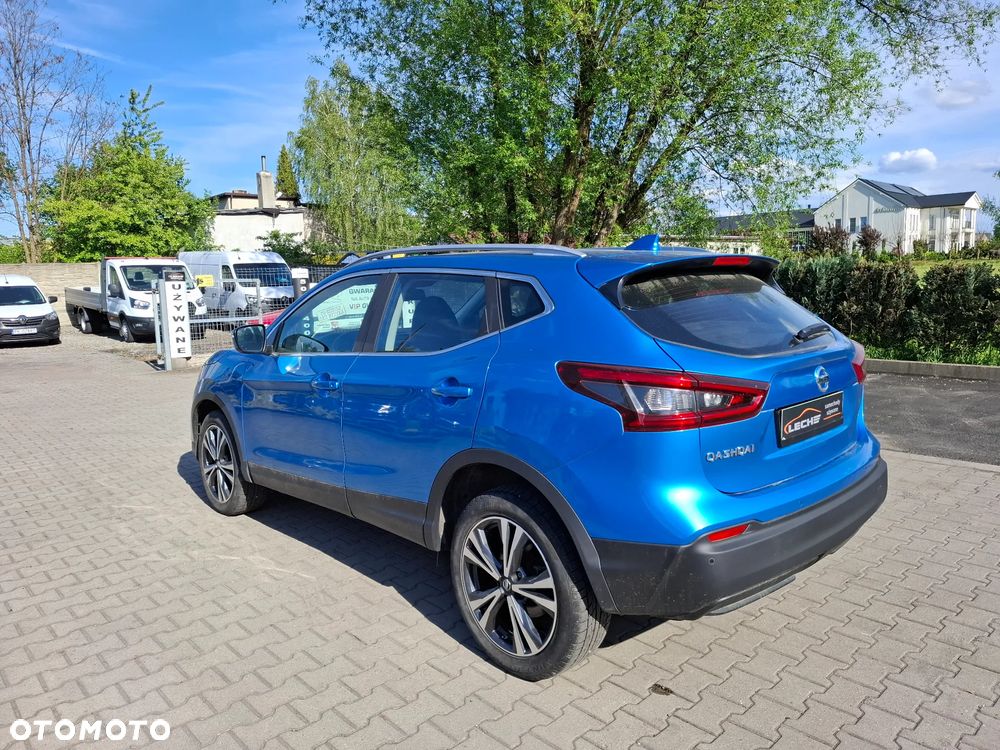 Nissan Qashqai - 25