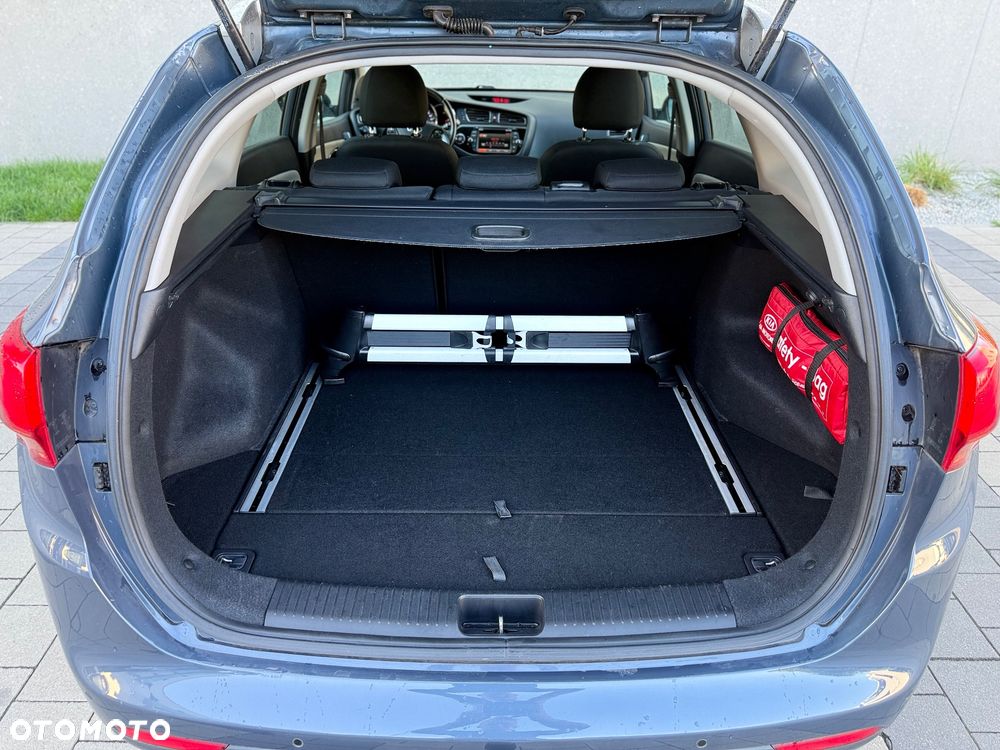 Kia Ceed - 14