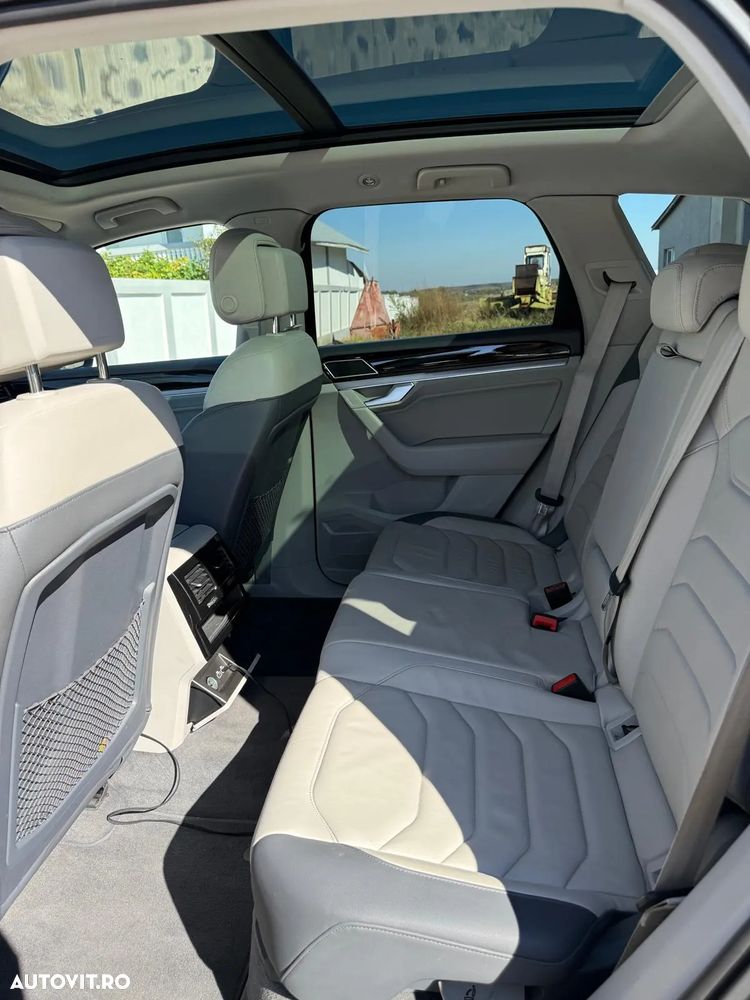 Volkswagen Touareg - 6