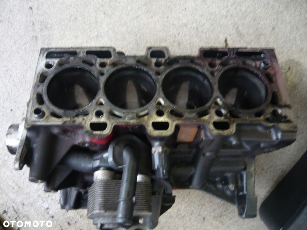blok silnika k9kw718 renault 1.5 dci - 2