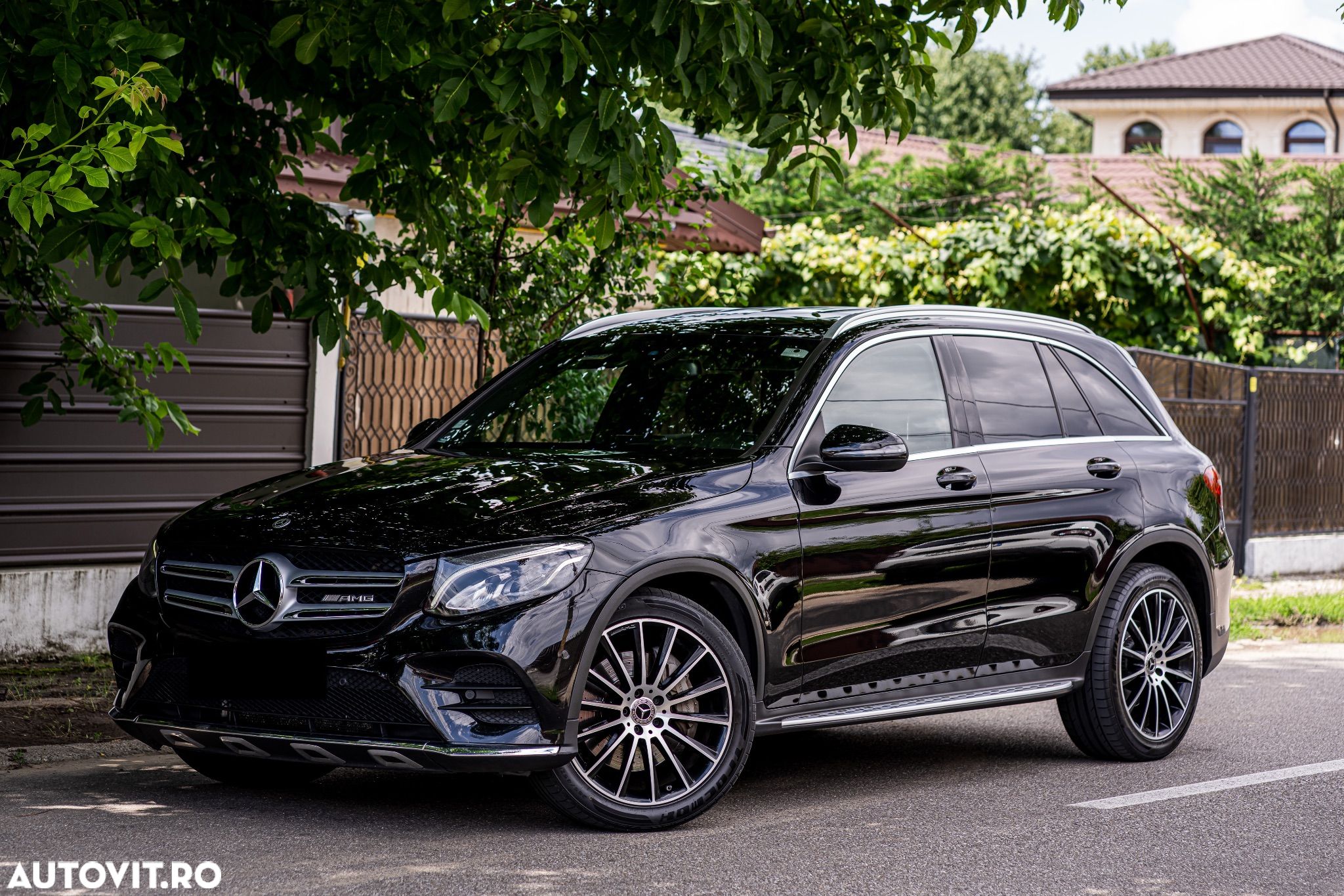 Mercedes-Benz GLC 350 d 4Matic 9G-TRONIC AMG Line - 1