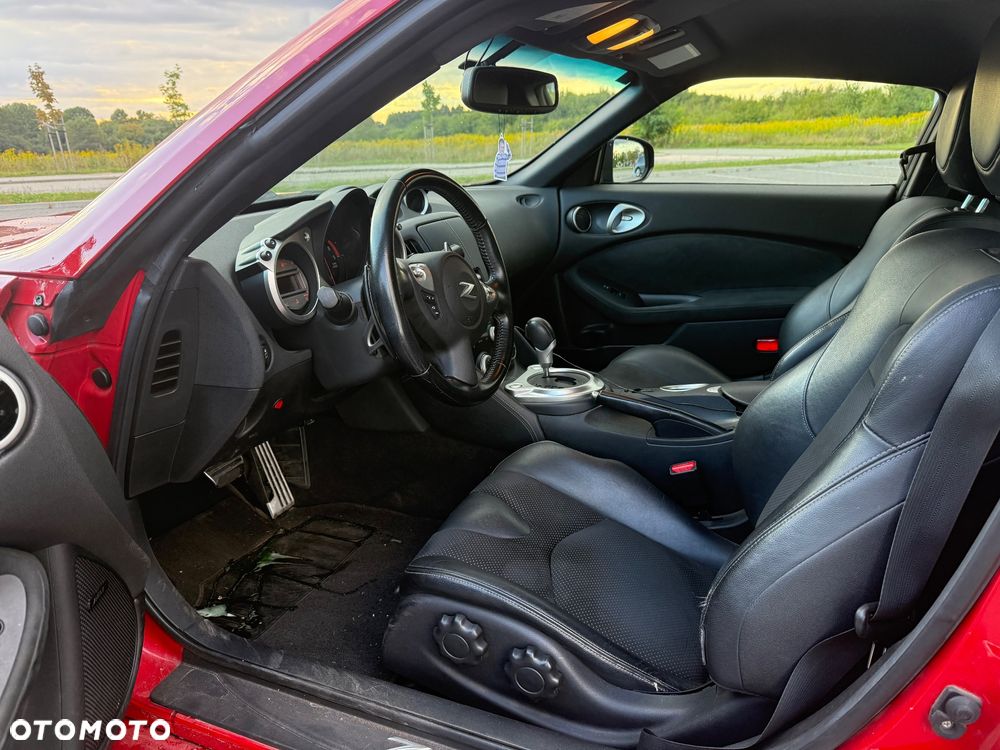 Nissan 370 Z - 8