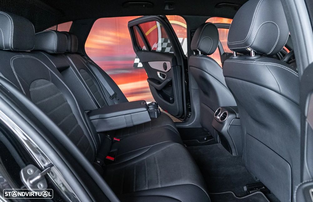 Mercedes-Benz C 300 d AMG Line - 26