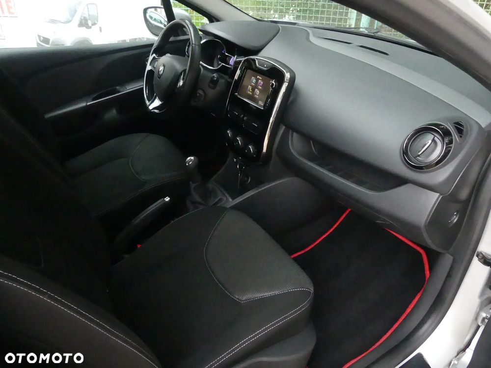 Renault Clio - 6
