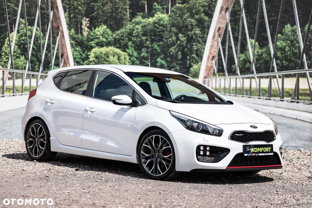 Kia Ceed 1.6 T-GDI GT - 10