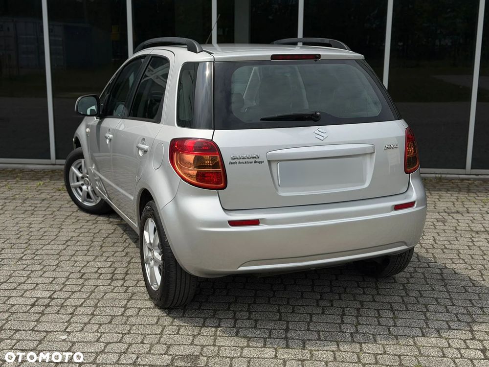 Suzuki SX4 - 38