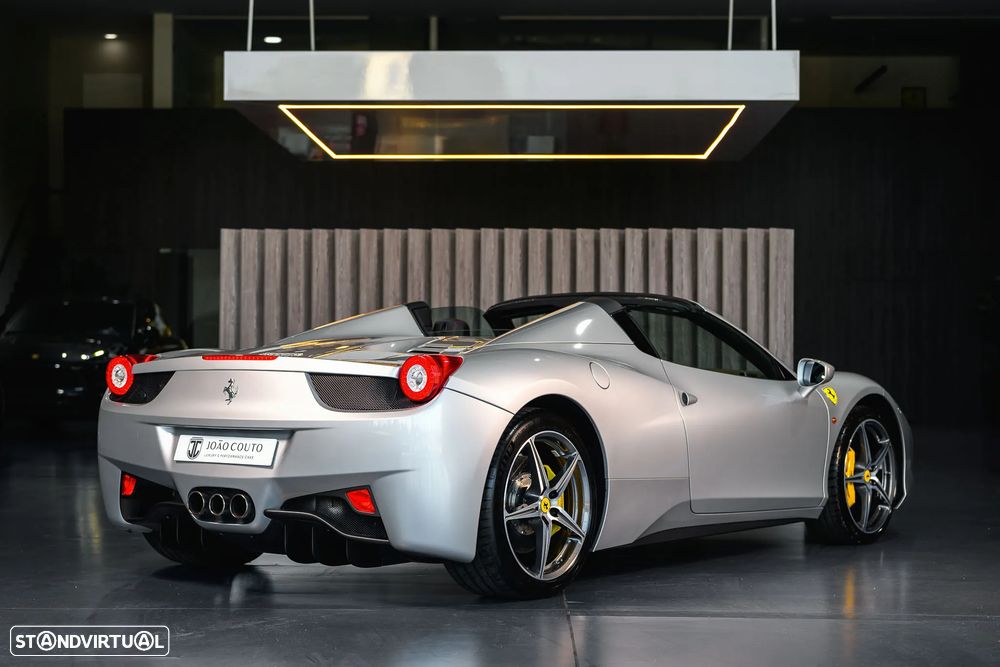 Ferrari 458 Italia Spider - 10