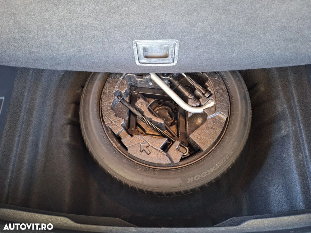 Volkswagen Golf 1.6 TDI DPF BMT Highline - 10