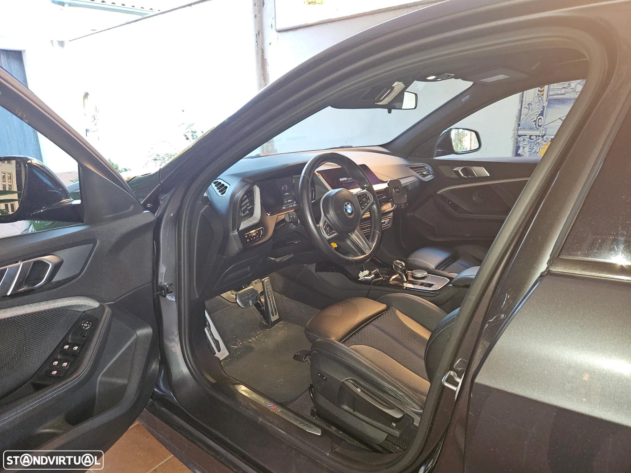 BMW 118 i Pack M Auto - 4