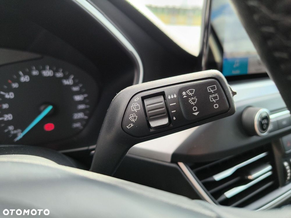 Ford Focus 1.0 EcoBoost Trend - 30