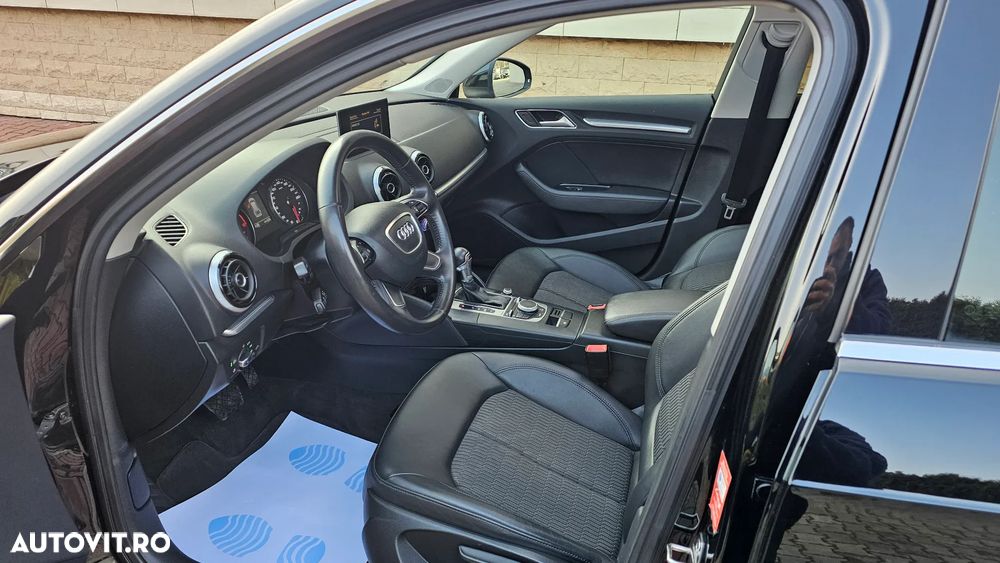 Audi A3 1.6 TDI ack S tronic S line Sportpaket - 17