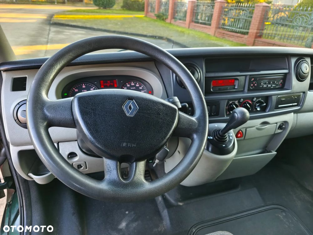 Renault Master Koniowóz 2.5dci Klima Automat - 23