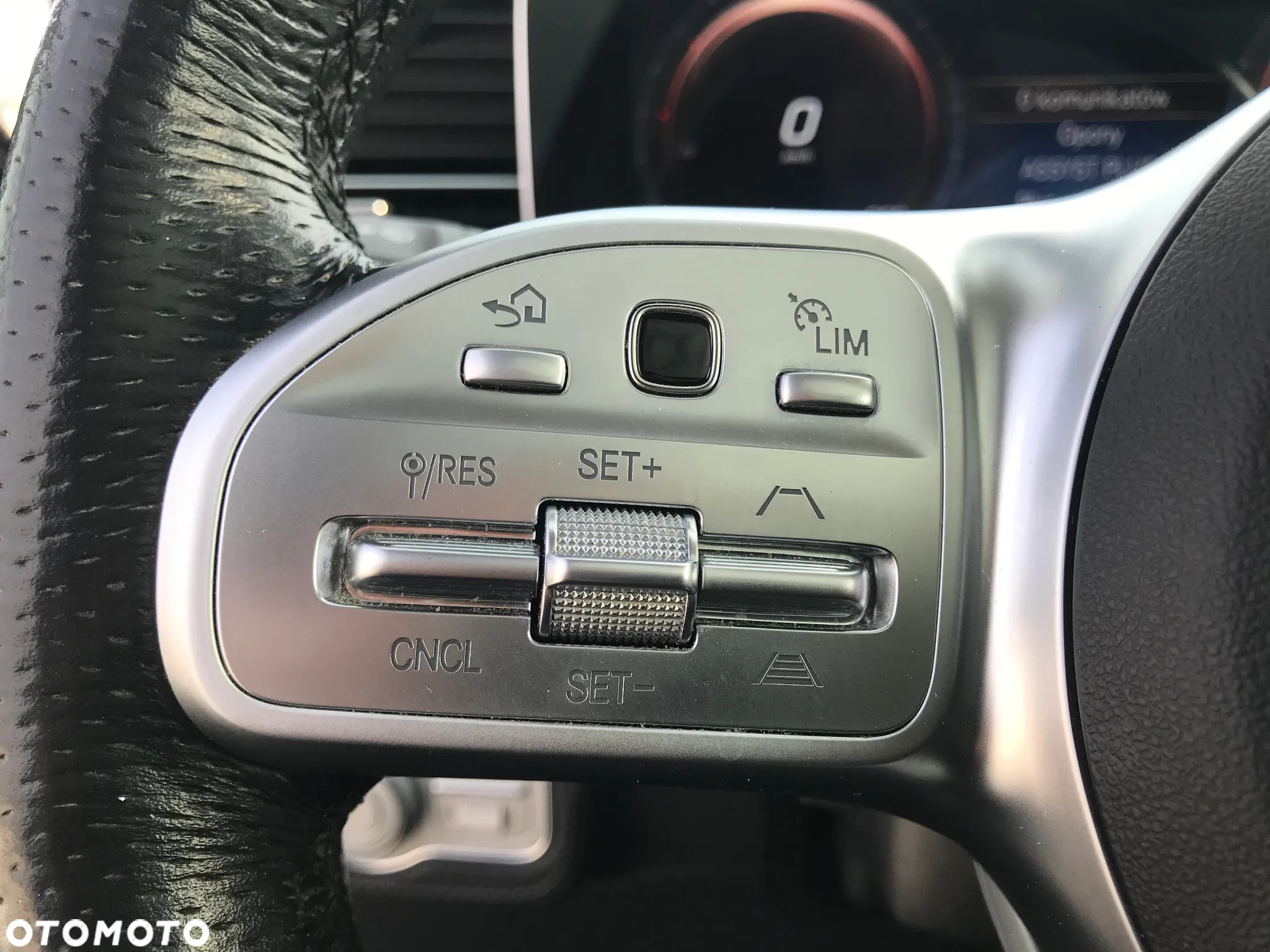 Mercedes-Benz GLE 350 e 4-Matic - 34