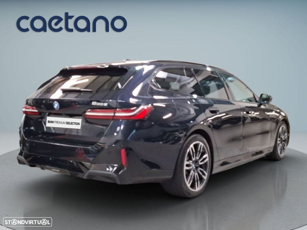 BMW 530 e Pack Desportivo M - 8