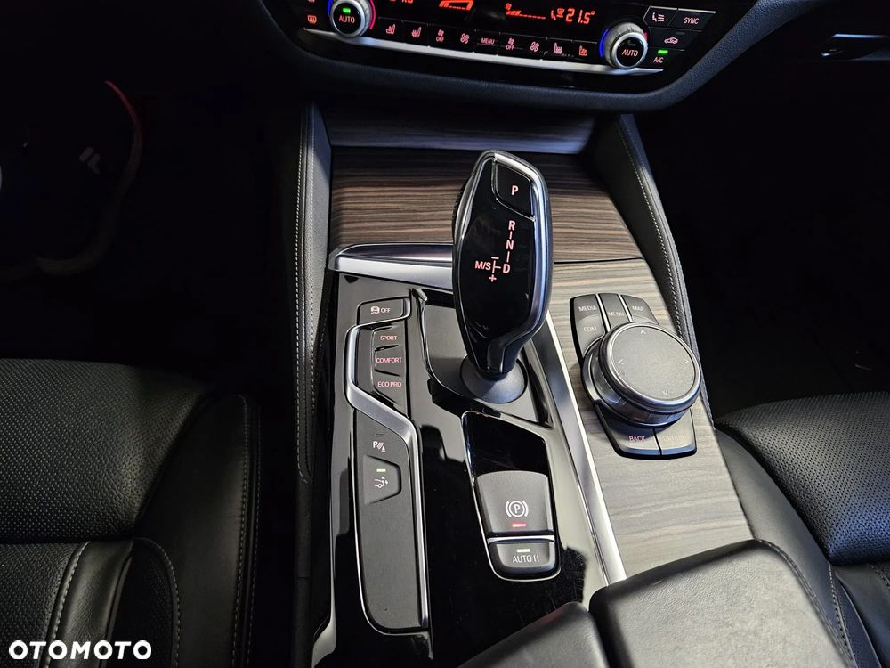 BMW 6GT 640d xDrive Luxury Line sport - 26
