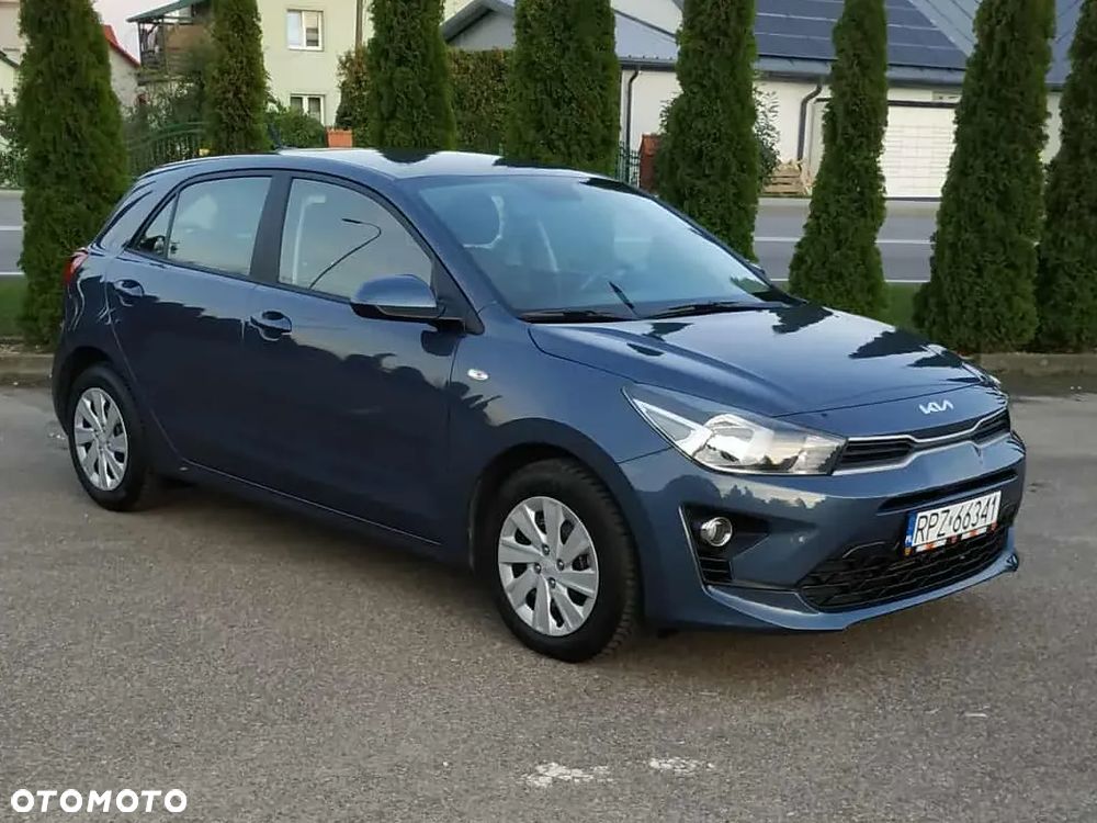 Kia Rio 1.2 L - 2