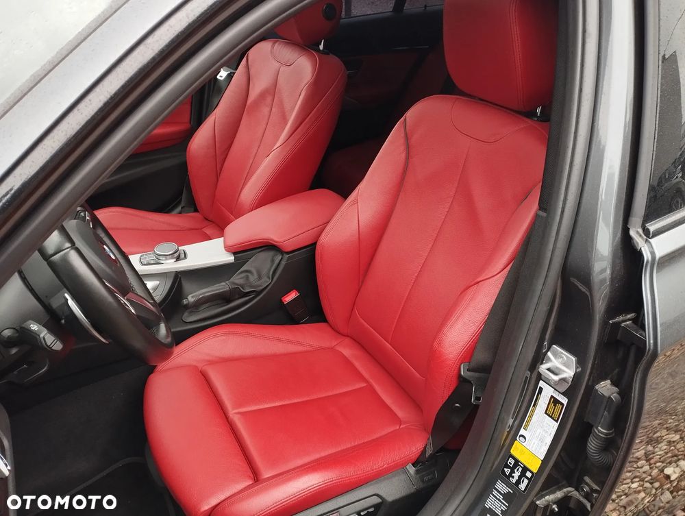 BMW Seria 3 340i GPF xDrive M Sport Shadow sport - 7