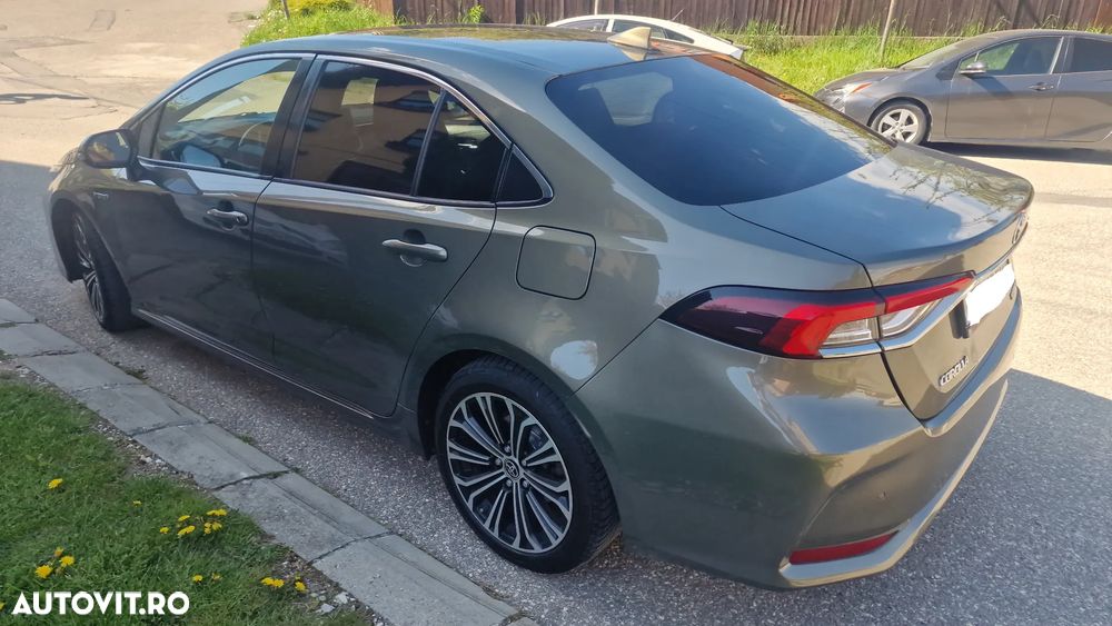 Toyota Corolla 1.8 HSD Business - 12