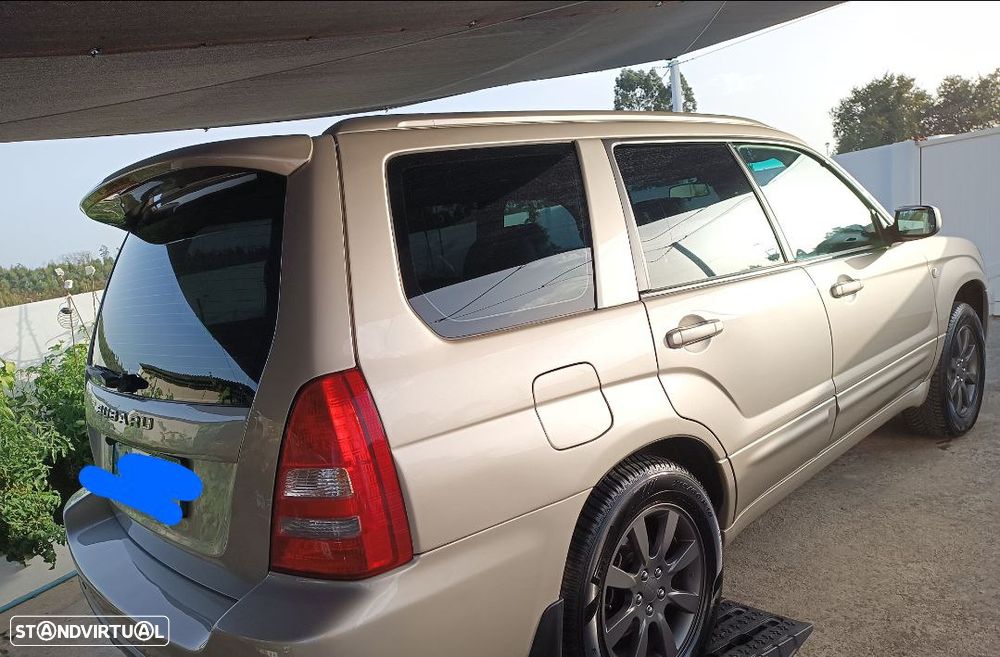 Subaru Forester 2.0 T XT - 11