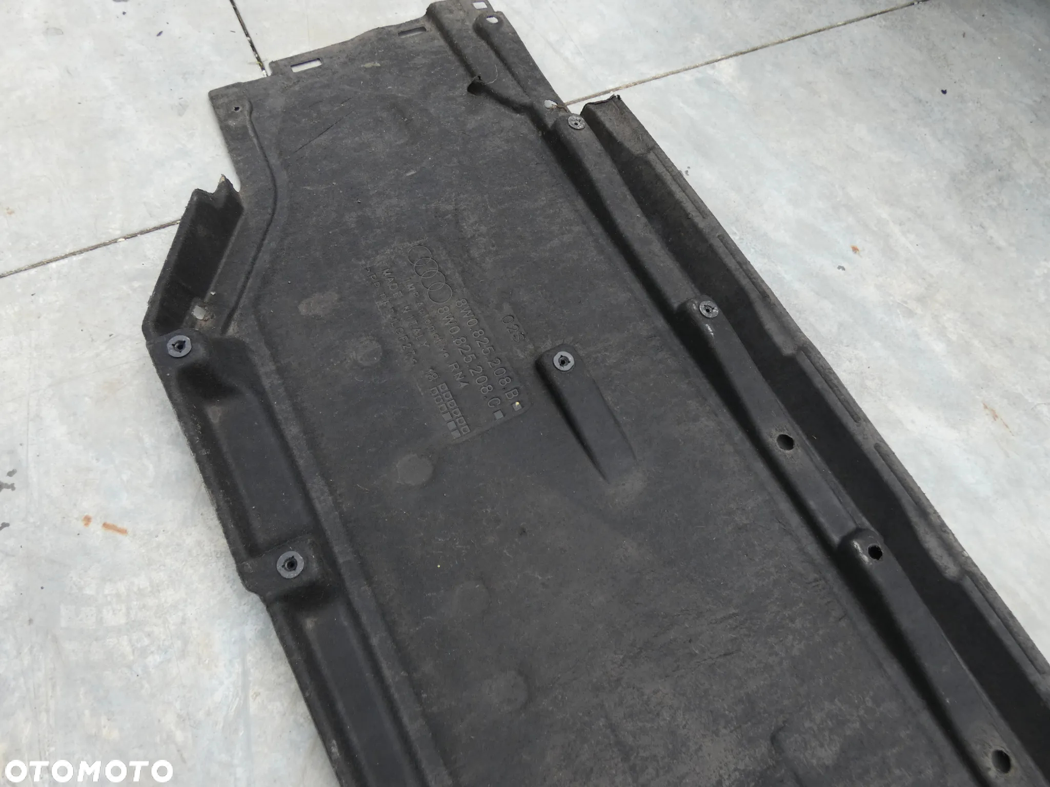 AUDI A4 B9 KOMBI OSŁONA PRAWA PŁYTA PODWOZIA DOLNA PODŁOGI 8W0825208B D87 - 10