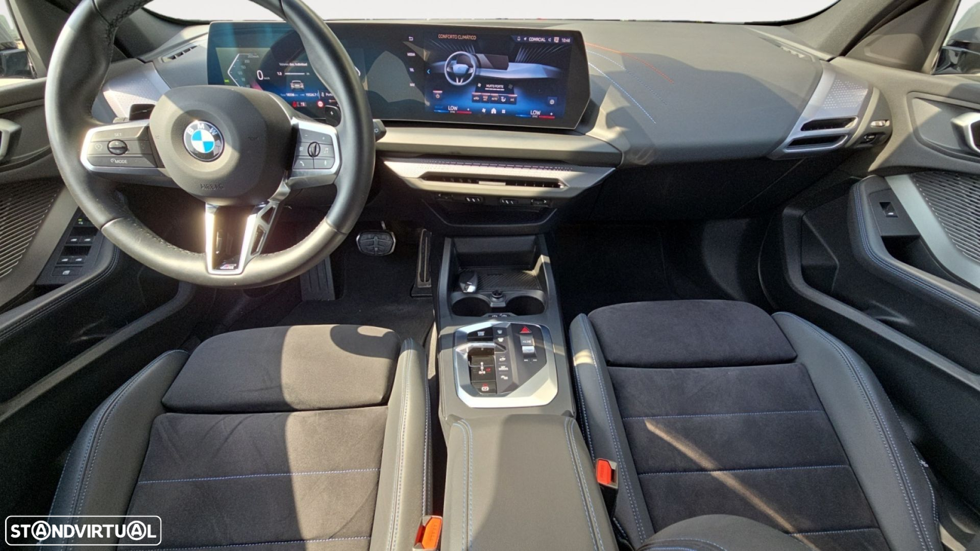 BMW 118 d Pack Desportivo M - 11