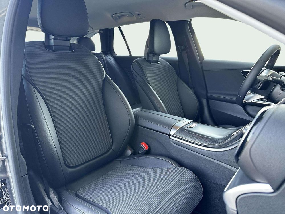Mercedes-Benz Klasa C 300 de PHEV 4-Matic Avantgarde - 15