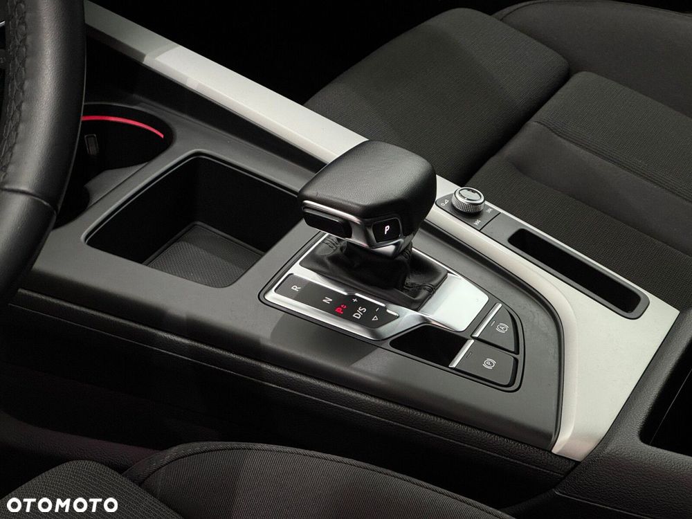 Audi A4 Limousine - 9