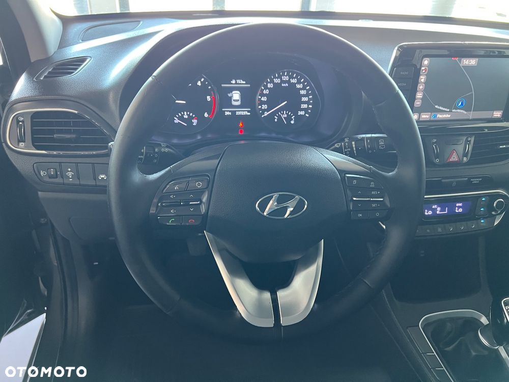 Hyundai i30 - 19