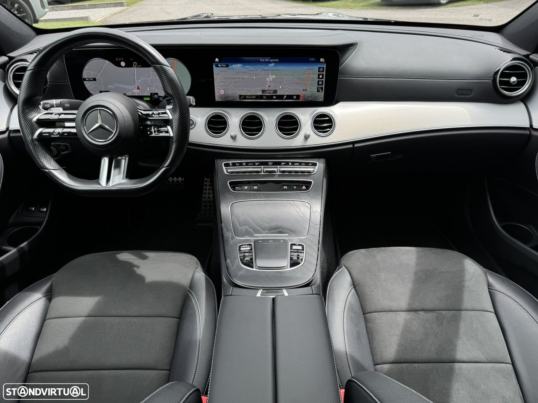 Mercedes-Benz E 300 e AMG Line - 29
